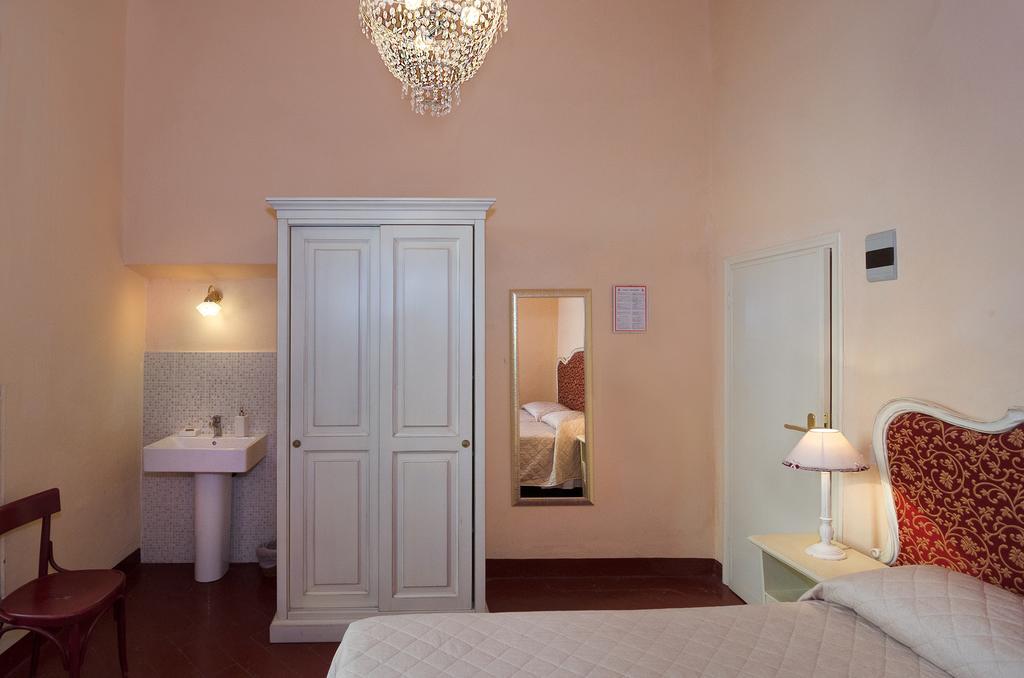 Hotel Galileo Pisa Phòng bức ảnh